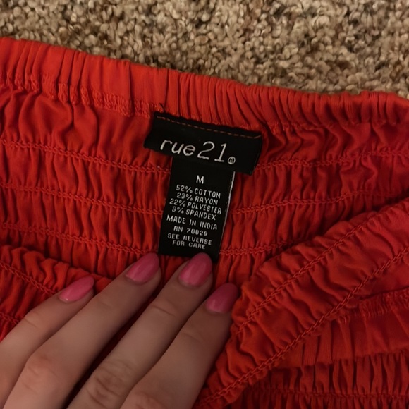 Cute tube top - Picture 3 of 3